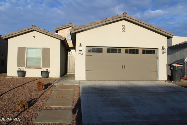 property at 754 Flexford St