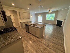212 Lower Pheasant Ln in Woodstock, GA - Building Photo - Building Photo