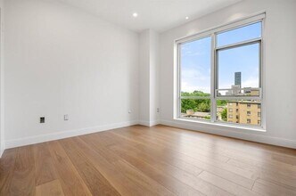 700 Harrison Ave in Boston, MA - Foto de edificio - Building Photo