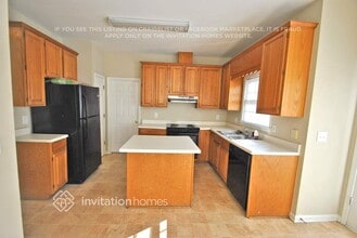 639 Mountain Oaks Pkwy in Stone Mountain, GA - Foto de edificio - Building Photo