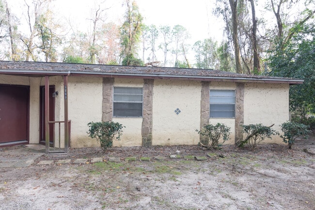 3753 Maria Cir in Tallahassee, FL - Building Photo - Building Photo