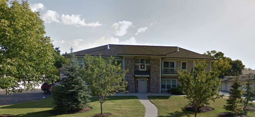 432 N Mill St in Saukville, WI - Foto de edificio