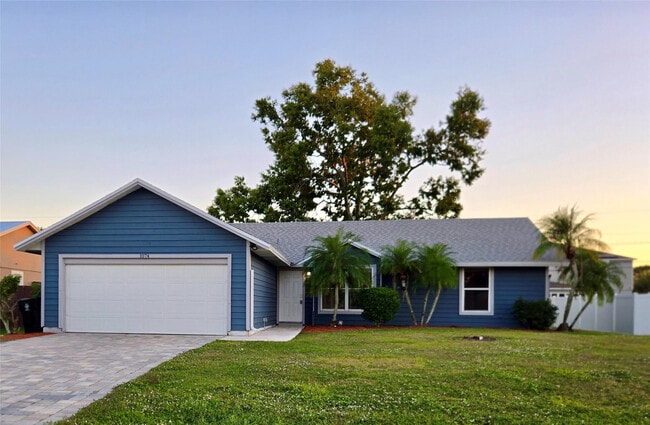 1074 SW Jennifer Terrace in Port St. Lucie, FL - Building Photo - Building Photo