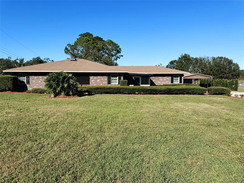 1904 Oakway Cir in Lakeland, FL - Foto de edificio