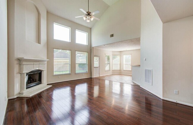 property at 5122 Raven Forest Ln