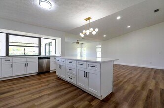 2381 SE Aneci St in Port St. Lucie, FL - Building Photo - Building Photo