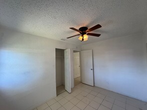 4718 Eldorado Dr in Tampa, FL - Building Photo - Building Photo