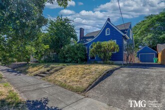 3106 N Watts St in Portland, OR - Building Photo - Building Photo