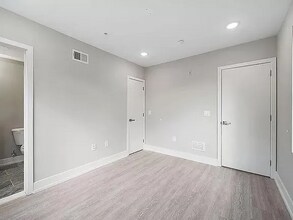 649 N 35th St in Philadelphia, PA - Building Photo - Building Photo