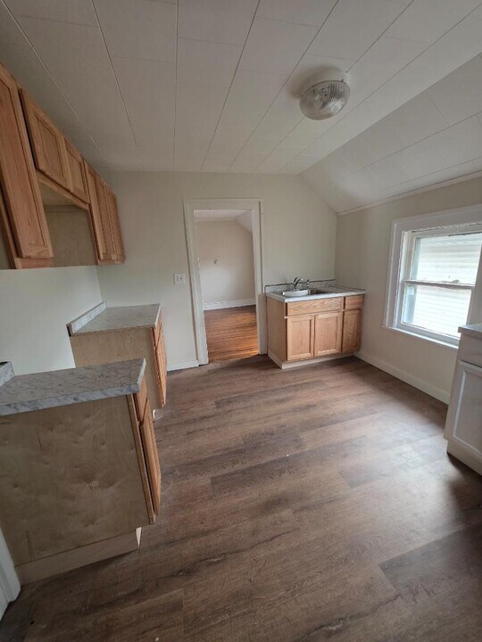 19 Taylor St in Rochester, NY - Building Photo