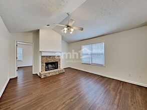 136 River Walk in Douglasville, GA - Building Photo - Building Photo
