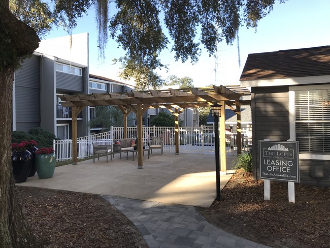 The Lofts at Lake Ella in Tallahassee, FL - Building Photo - Building Photo