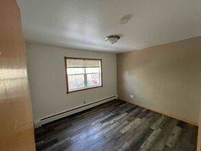 618 N 8th St-Unit -1 in Bismarck, ND - Building Photo - Building Photo
