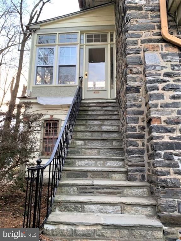 2 E Montgomery Ave in Bala Cynwyd, PA - Building Photo - Building Photo