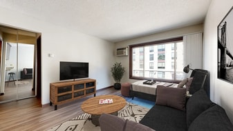 2825 Fremont Ave S in Minneapolis, MN - Building Photo