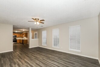 5391 Katherine Village Dr in Ellenwood, GA - Building Photo - Building Photo