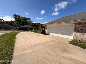 15677 Moss Hollow Dr in Jacksonville, FL - Building Photo - Building Photo