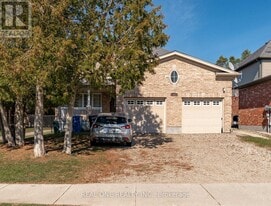 132 Dawn Ave in Guelph, ON - Building Photo