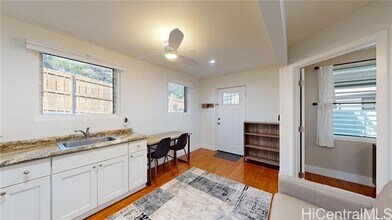 4566 Sierra Dr in Honolulu, HI - Foto de edificio - Building Photo