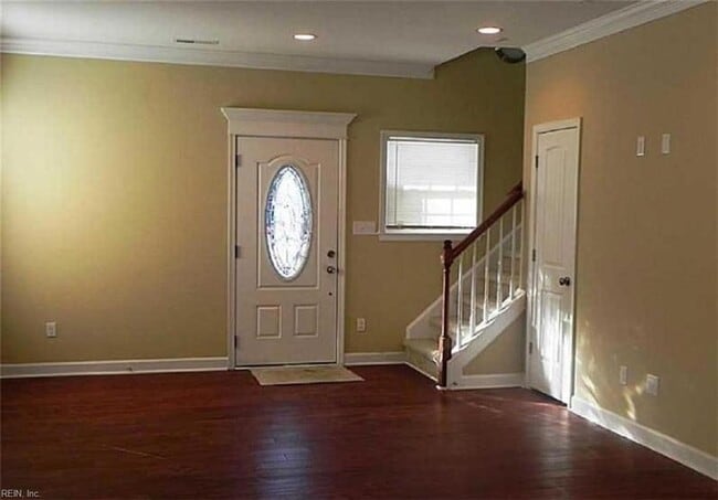 7446 Davidson St, Unit 20-807EV in Norfolk, VA - Building Photo - Building Photo