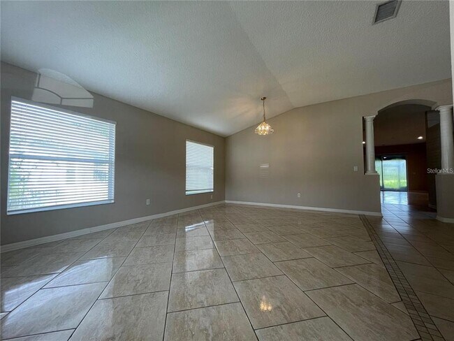 3009 Sunwatch Dr in Wesley Chapel, FL - Building Photo - Building Photo