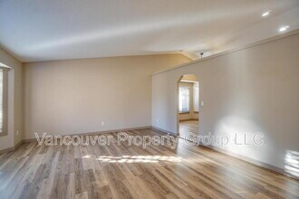1906 NE 151st Cir in Vancouver, WA - Building Photo - Building Photo