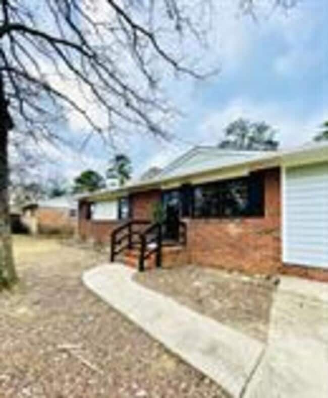 1842 Dewsberry Pl