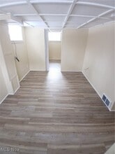 145 S Lakeview Ave in Youngstown, OH - Building Photo - Building Photo