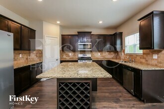 917 Harmonyview Dr in Loganville, GA - Building Photo - Building Photo