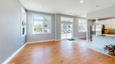 400 12th St in Knoxville, TN - Foto de edificio - Building Photo
