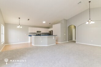 4639 Cumbrian Lakes Dr in Kissimmee, FL - Building Photo - Building Photo