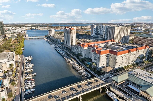 700 S Harbour Island Blvd in Tampa, FL - Building Photo - Building Photo