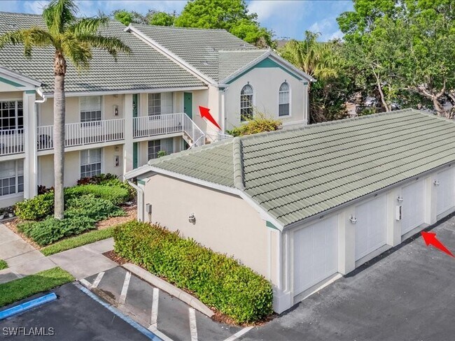 4910 Cougar Ct N in Naples, FL - Building Photo - Building Photo