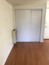 11907 Brookhaven Ave, Unit studio in Los Angeles, CA - Foto de edificio - Building Photo