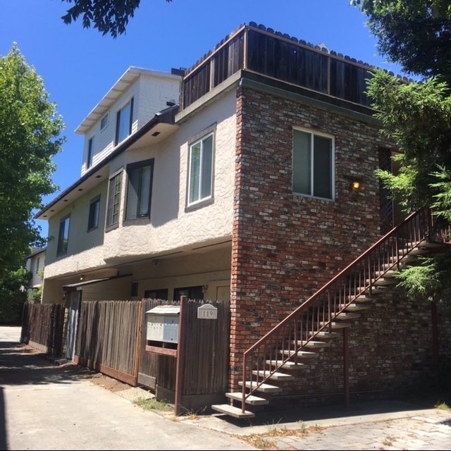 119 Highland Ave in Burlingame, CA - Foto de edificio