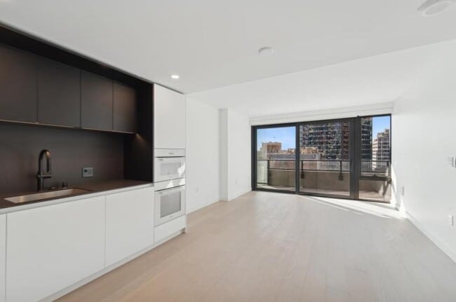 property at 300 Virginia St