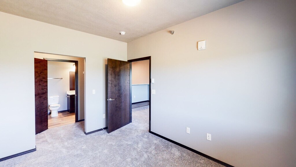 Windcrest Village Apartments & Townhomes Spencer, IA Apartments