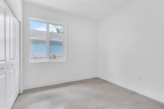 642 NW 15th Ave, Unit 642 in Fort Lauderdale, FL - Building Photo - Building Photo