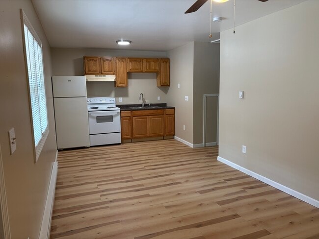 12 W Washington St, Unit 103