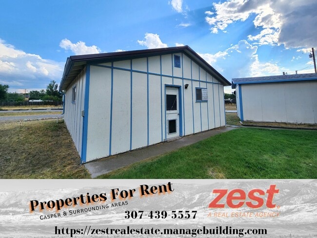 105 Robbins Ln in Glenrock, WY - Building Photo - Building Photo
