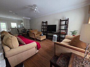 101 Woodlake Dr in Athens, GA - Building Photo - Building Photo