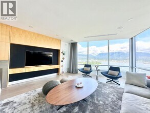 1077 W Cordova St in Vancouver, BC - Building Photo - Building Photo