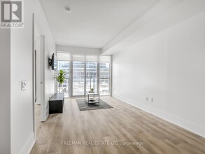 560-560 Front St W in Toronto, ON - Building Photo - Building Photo