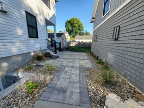 154 Elm St in Saratoga Springs, NY - Building Photo - Building Photo