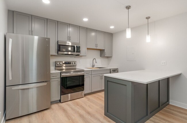 3600 Hillsboro Pike in Nashville, TN - Building Photo - Building Photo