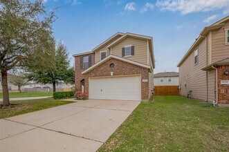 18334 Fair Grange Ln in Cypress, TX - Building Photo - Building Photo