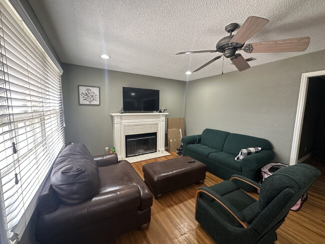 3208 26th St in Lubbock, TX - Foto de edificio - Building Photo
