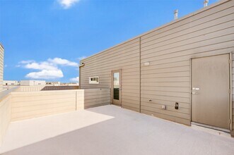 2333 Sperber Ln in Houston, TX - Foto de edificio - Building Photo
