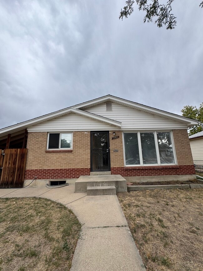 property at 10831 Blue Jay Ln