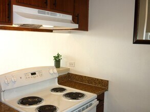 2439 Kapiolani Blvd in Honolulu, HI - Building Photo - Building Photo